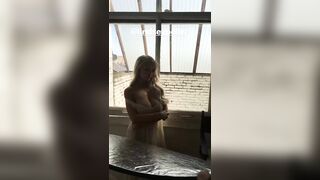 Lindseypelas onlyfans nude mov leaks